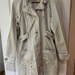 Dkny Cream Trench Coat with Adjustable Cuffs and Lapels